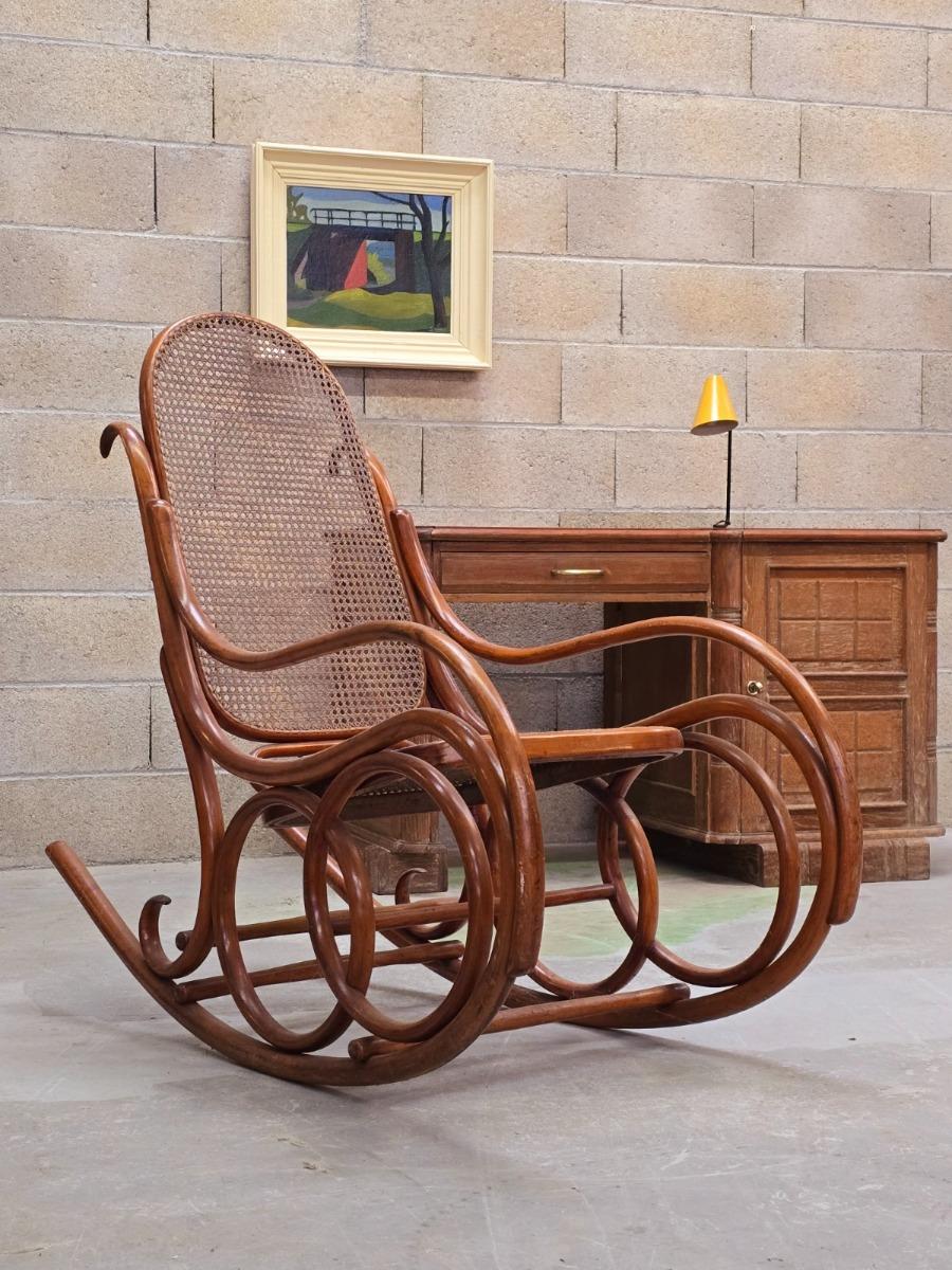 Rocking chair Thonet 